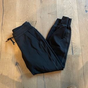 Lululemon black sweatpants! Gently Used